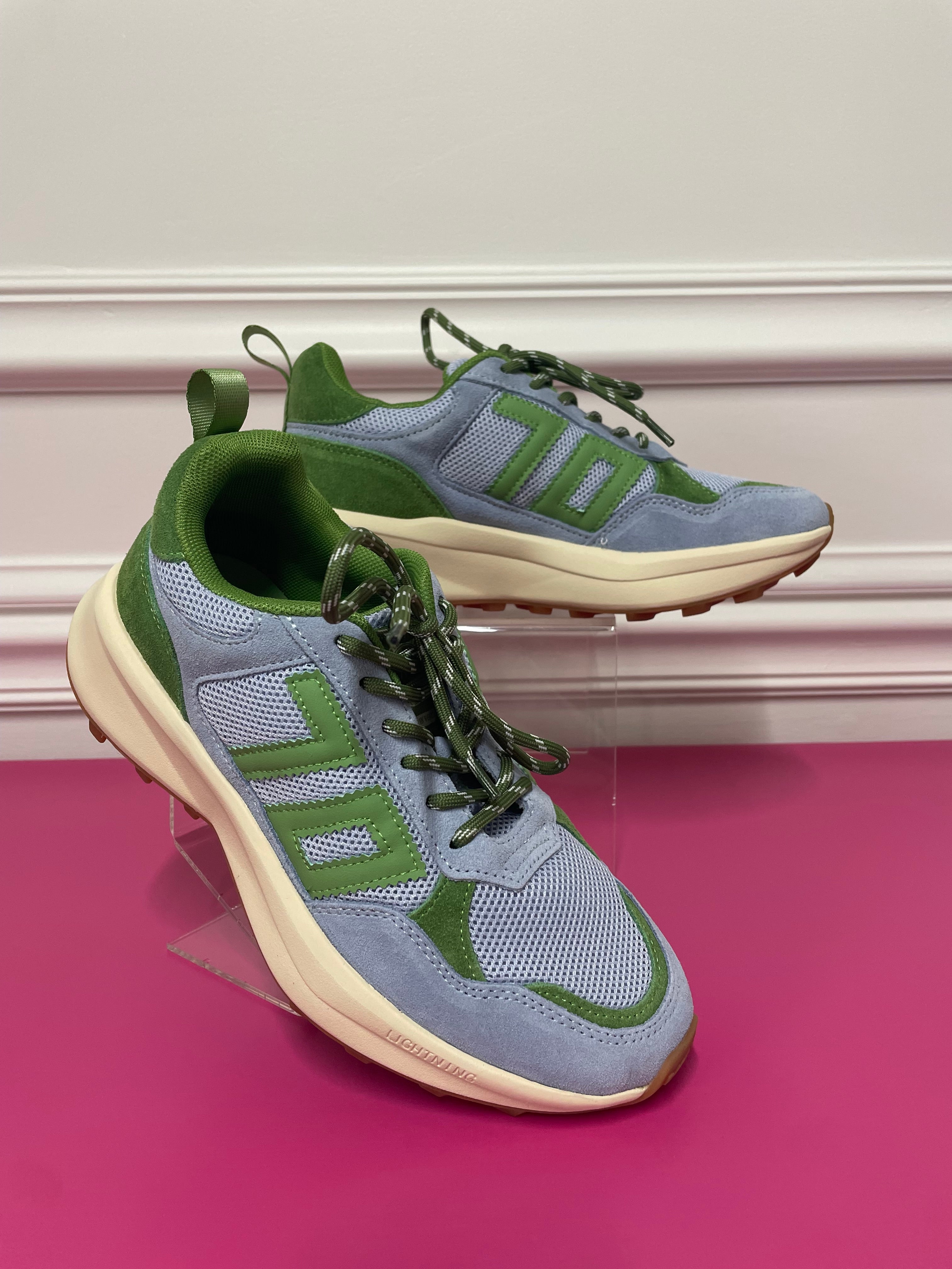 Back 70 Lightning Sky Light Green