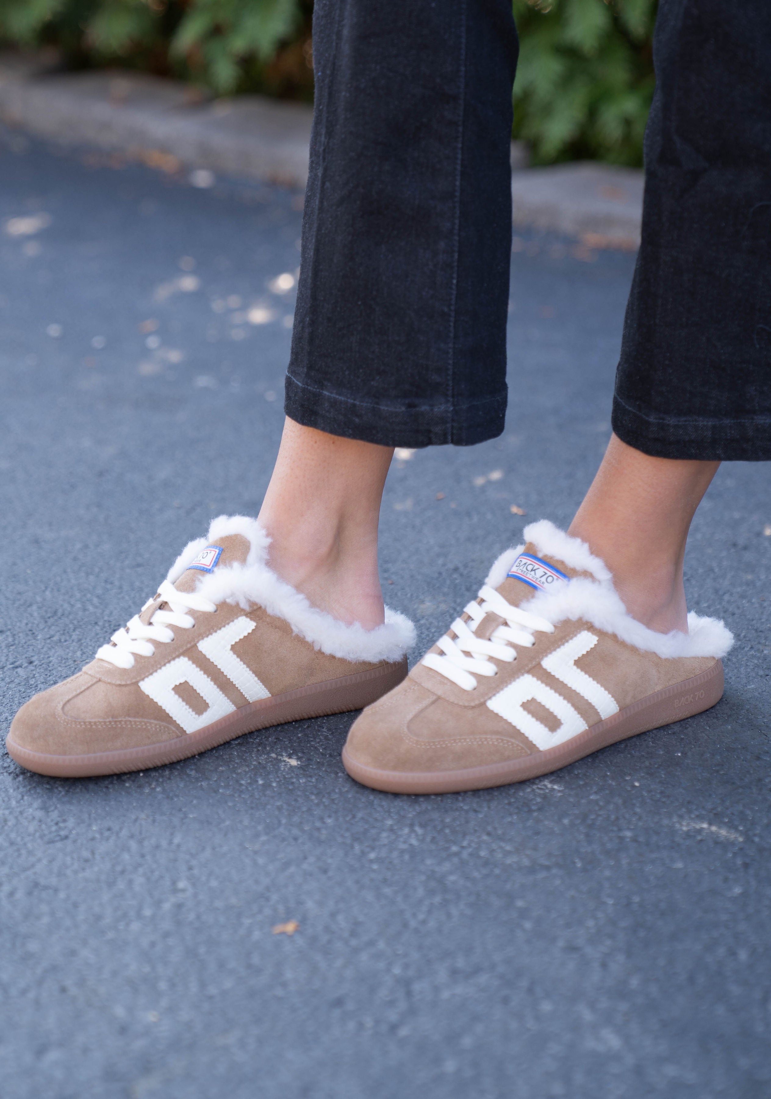 Back 70 Easter FL Tobacco White